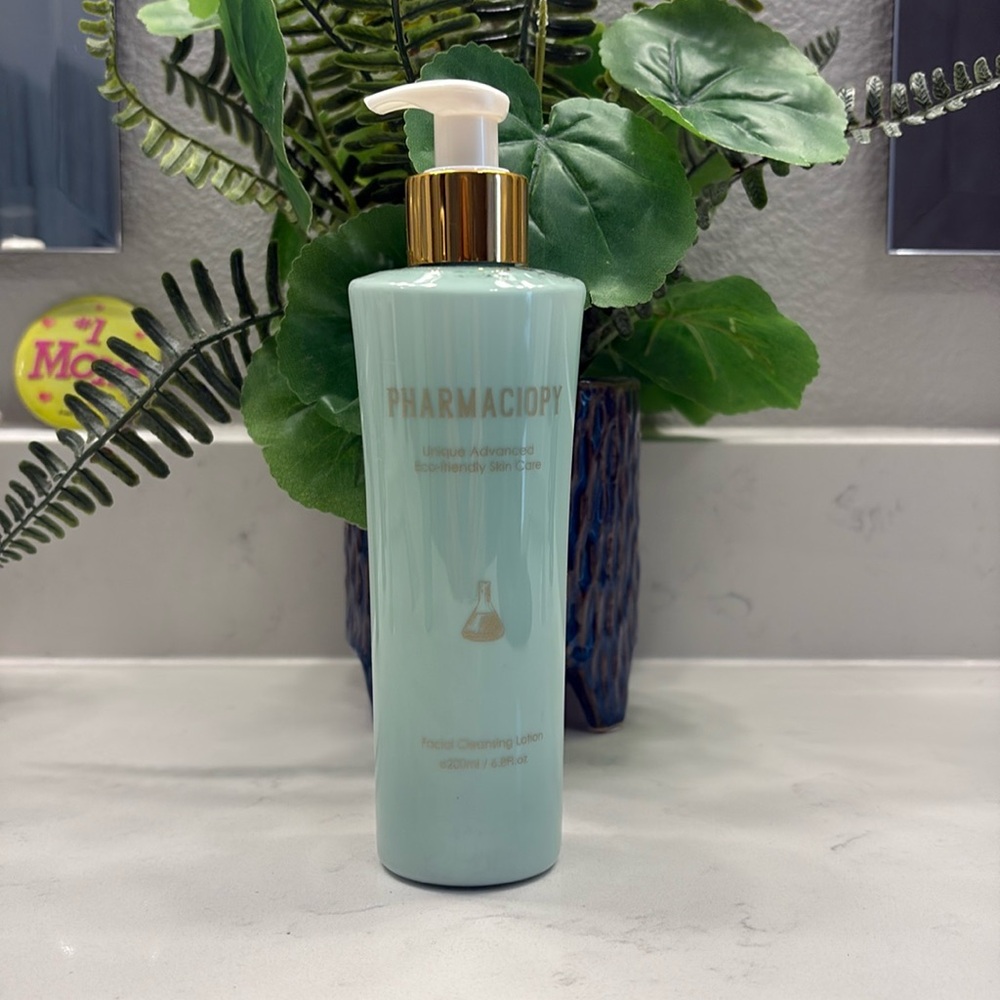 Pharmacopy Cleansing Lotion: A rich, creamy cleanser for all skin types,